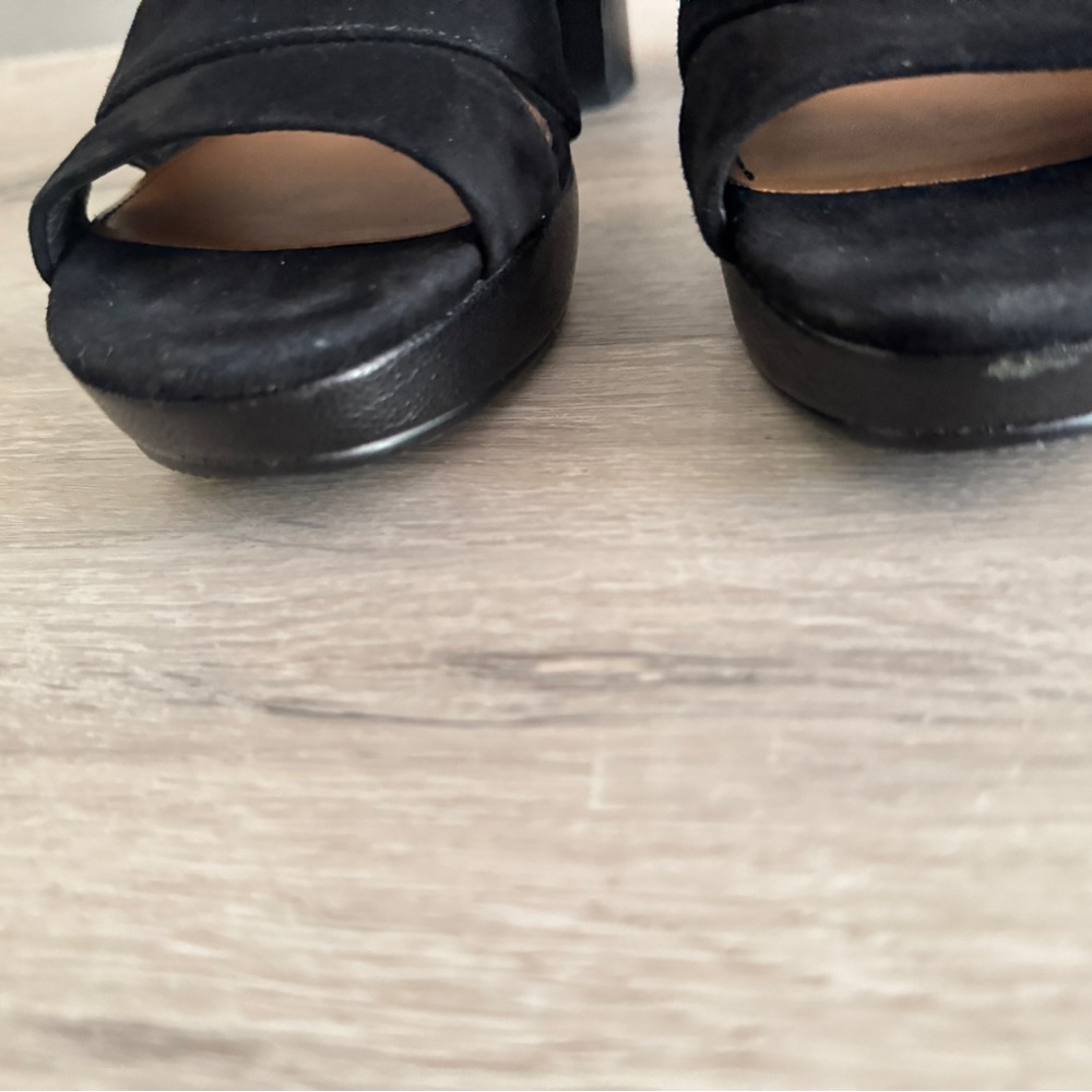 Donald J. Pliner Black Women's Sandals - Picture 5 of 14